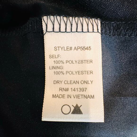 ASTR Black Floral Romper Size Medium Chiffon Boho Dark Romantic Festival Casual - Picture 15 of 16